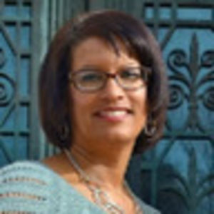 Meet your Posher, Connie